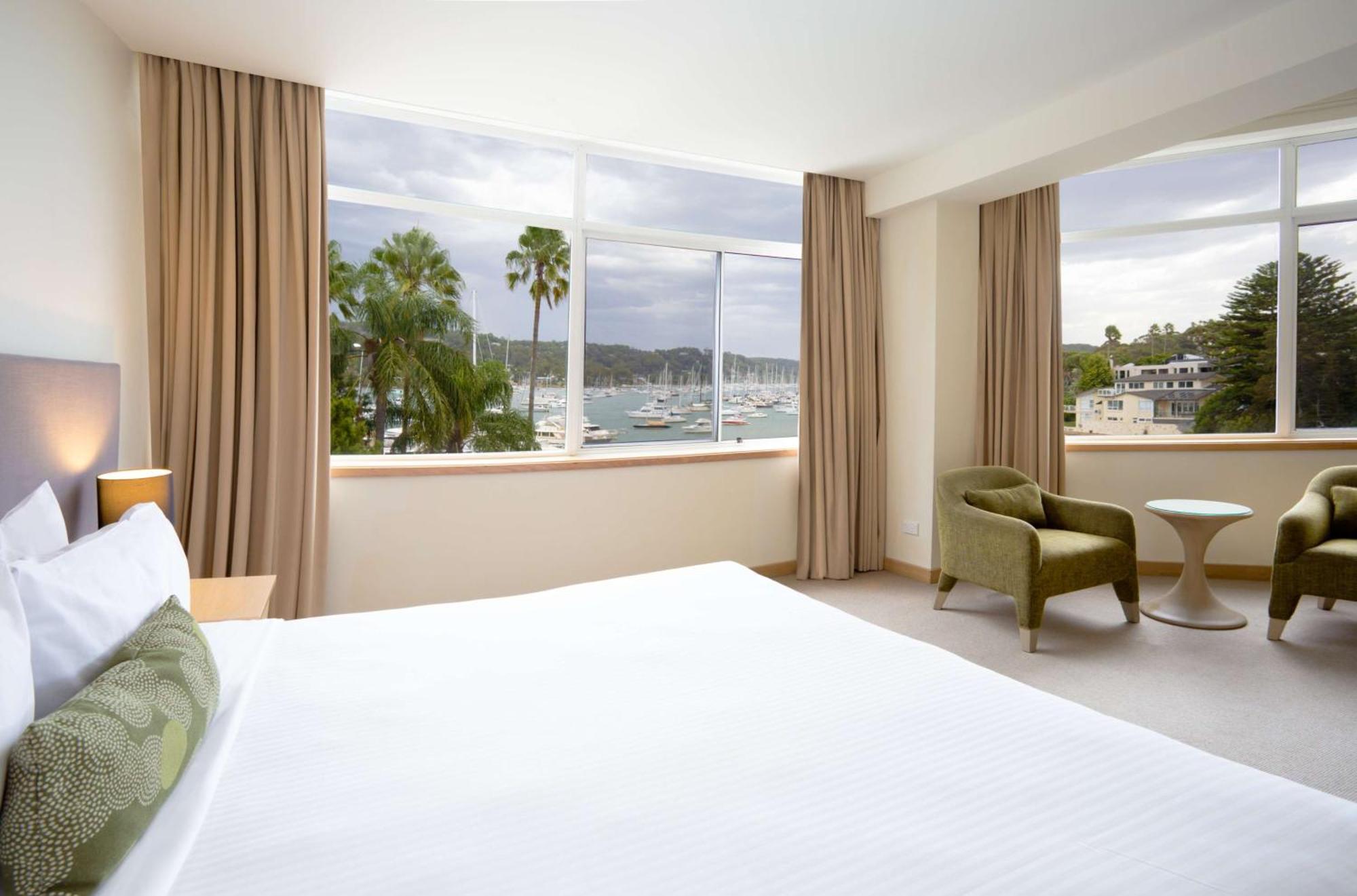 Mirage Hotel Newport Exterior foto